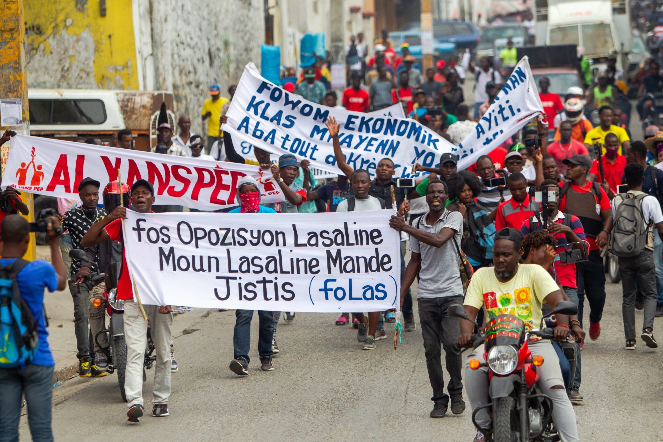 Photo of El exprimer ministro Claude Joseph llama a la movilización general en Haití