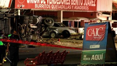 Photo of Al menos 18 mueren en choque entre tráiler y autobús en el noreste de México