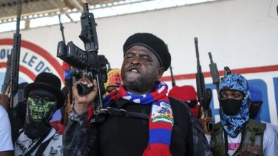 Photo of Banda armada anuncia la liberación de terminal petrolera de Puerto Príncipe