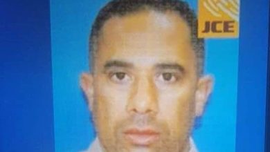 Photo of Hallan muerto a teniente de la Policía Nacional dentro de un vehículo en Jarabacoa