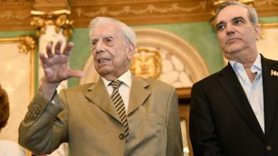 Photo of Gobierno concede ciudadanía dominicana al escritor Mario Vargas Llosa
